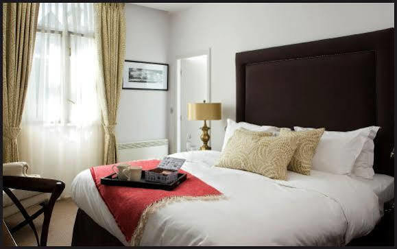Rooms By Bistrot Pierre At The Crescent Inn イルクリー エクステリア 写真